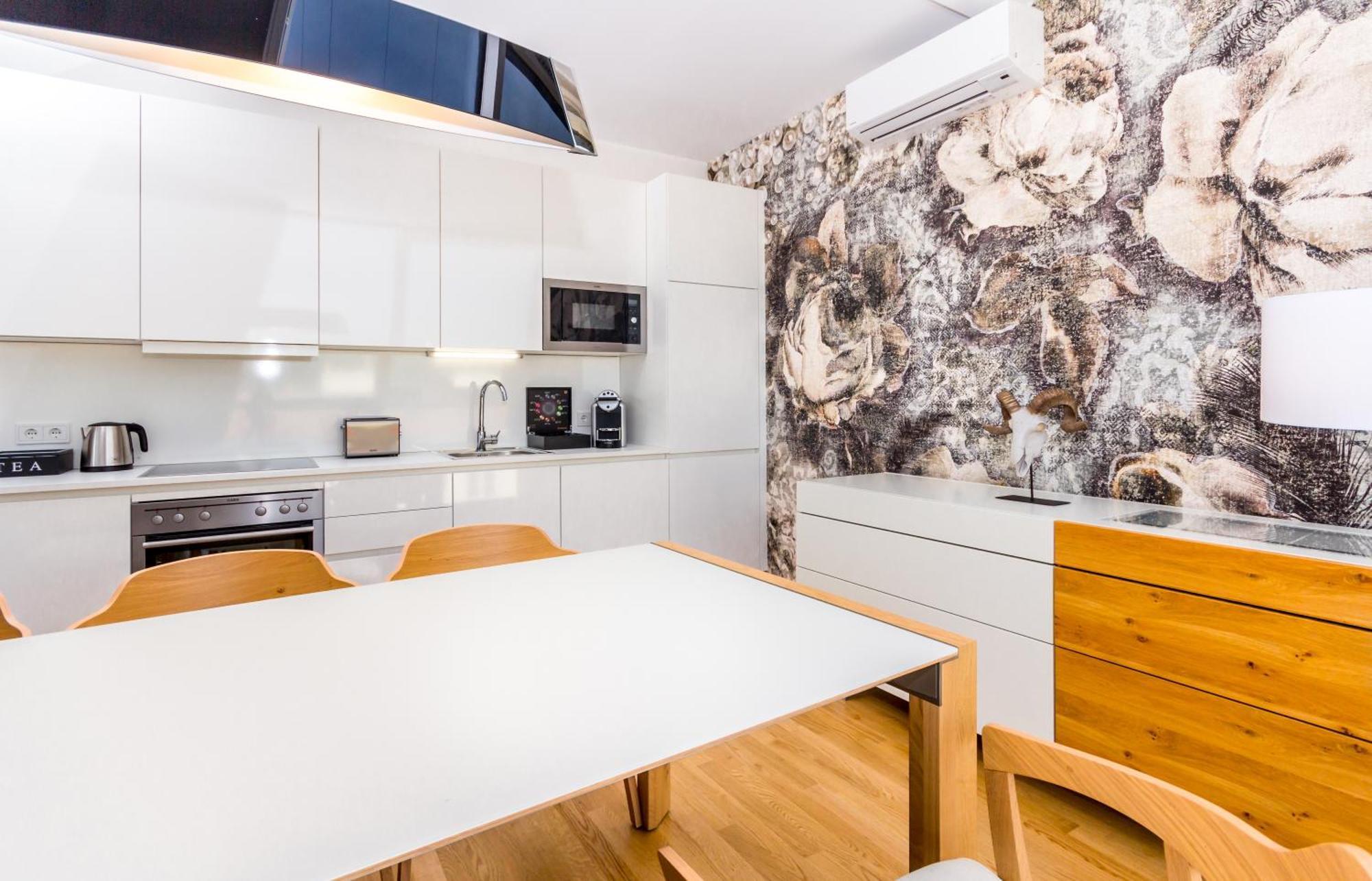 Abieshomes Serviced - Votivpark Apartment Vienna